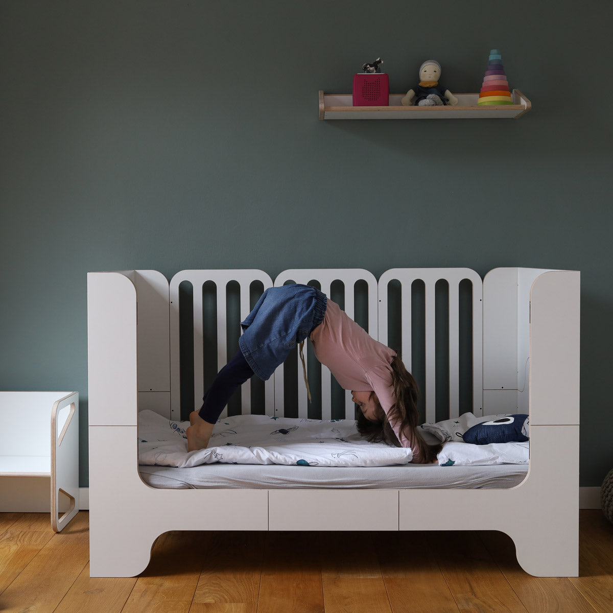 WILJA mitwachsendes Kinderbett Seite geöffnet